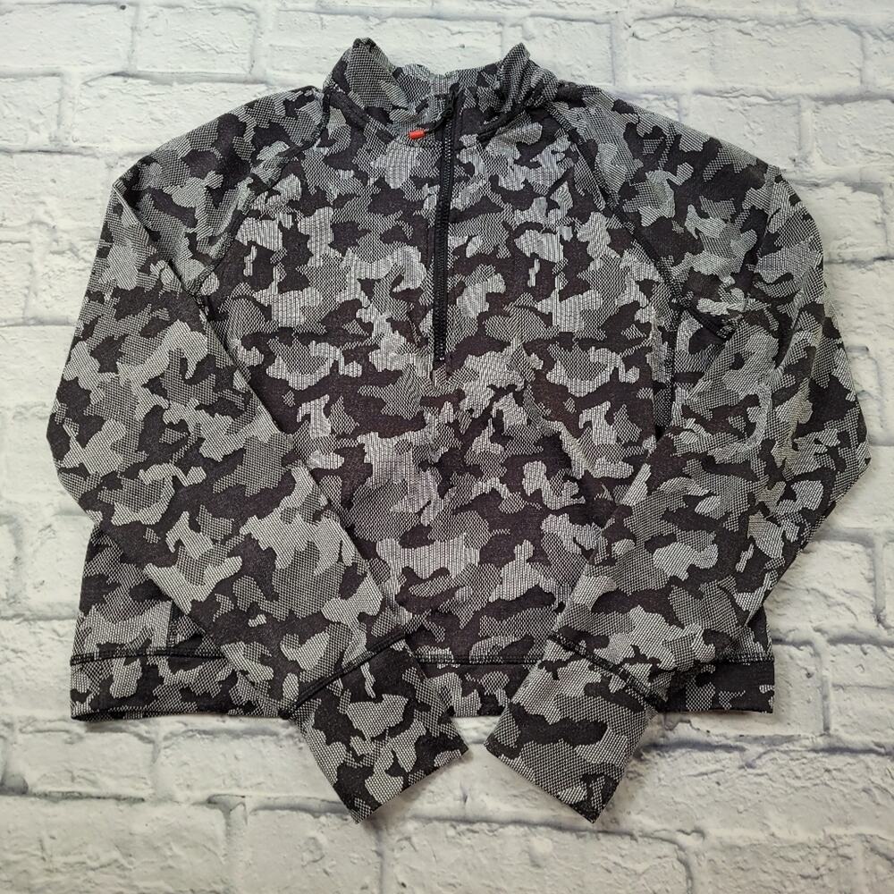 Spyder Active 1/2 Zip Camouflage Jacket size Large